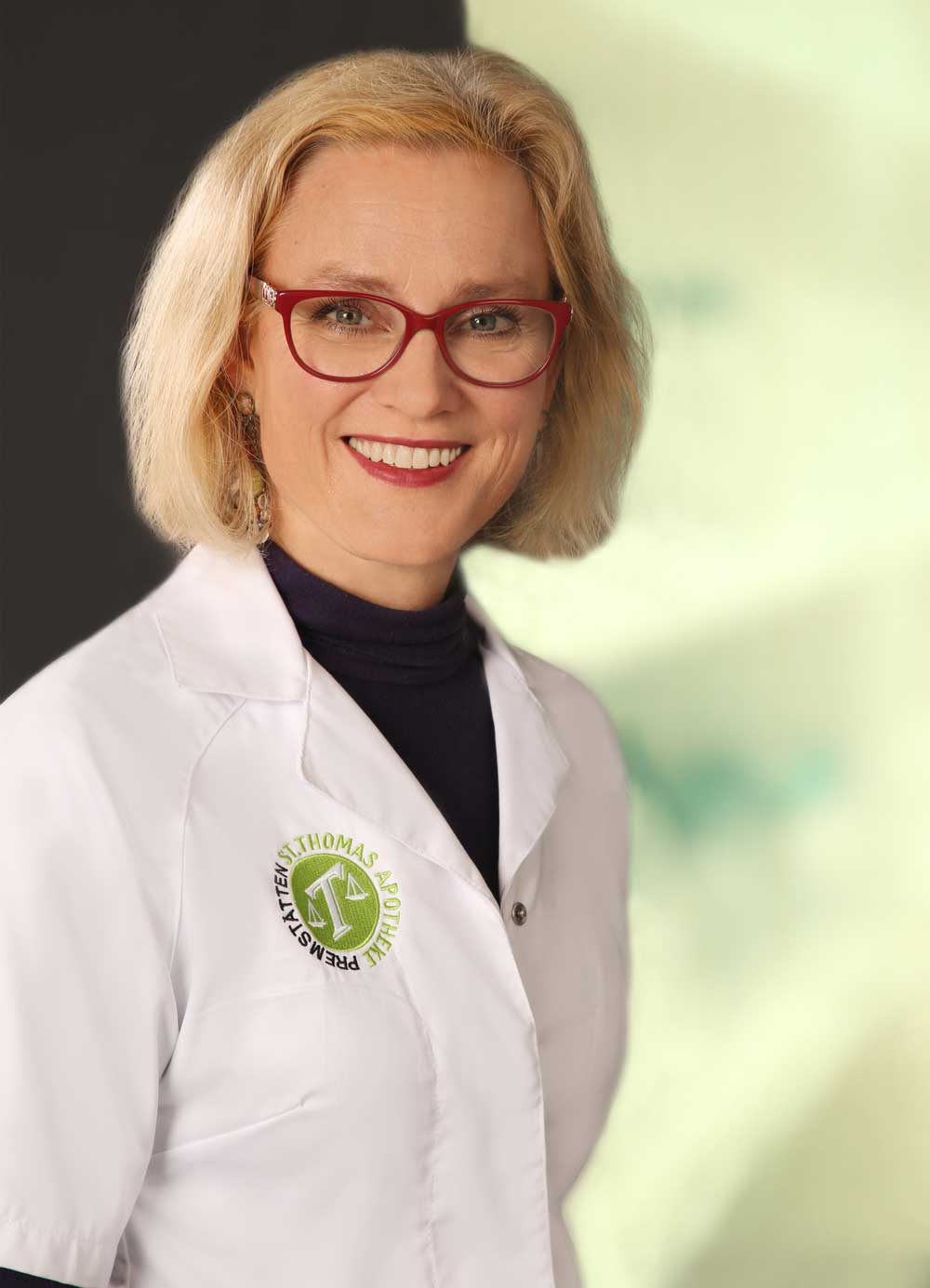 Dr. Fischer Nina